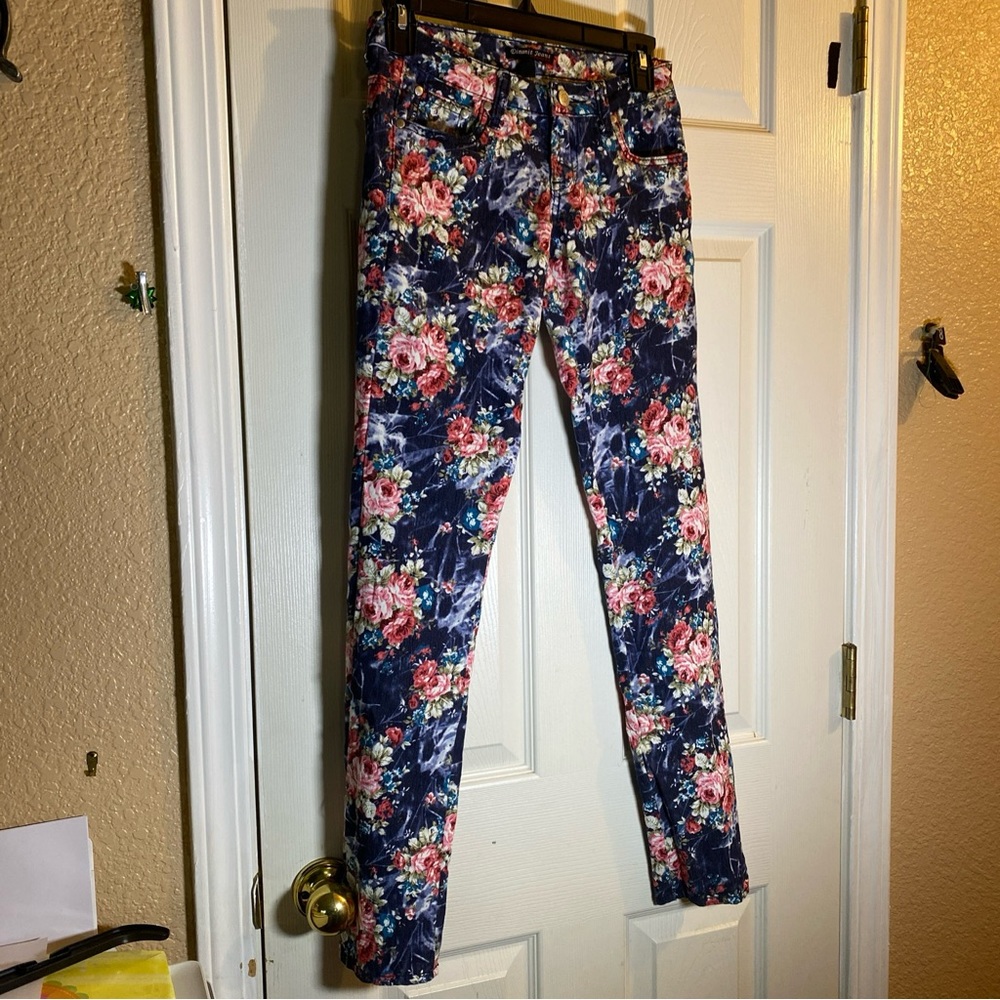 RARE Dinamit Jeans Women Juniors 1/2 Floral Skinny Fit Chambray Slimming Rave
